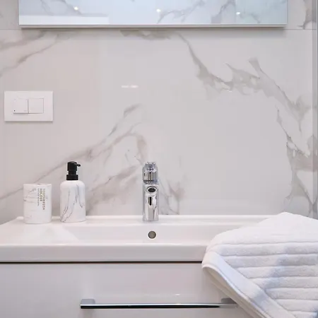 Lamer Luxury By Litto * Split