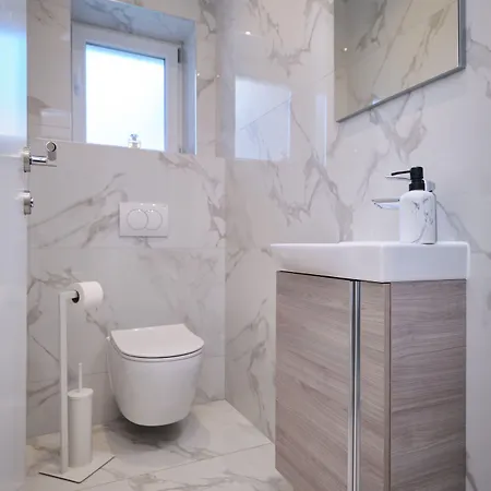 Lamer Luxury By Litto Split