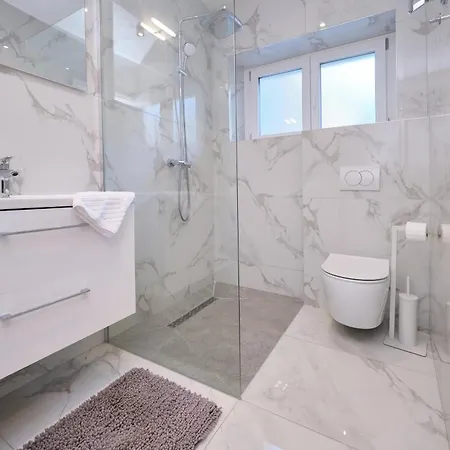 Lamer Luxury By Litto