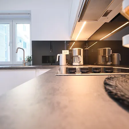 Lamer Luxury By Litto * Split